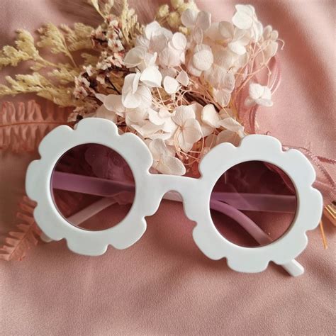 flower shaped sunglasses